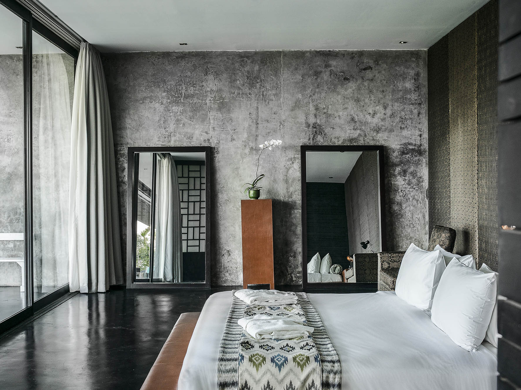 Villa Mana - Upstairs master bedroom decor - Villa Mana, Canggu, Bali